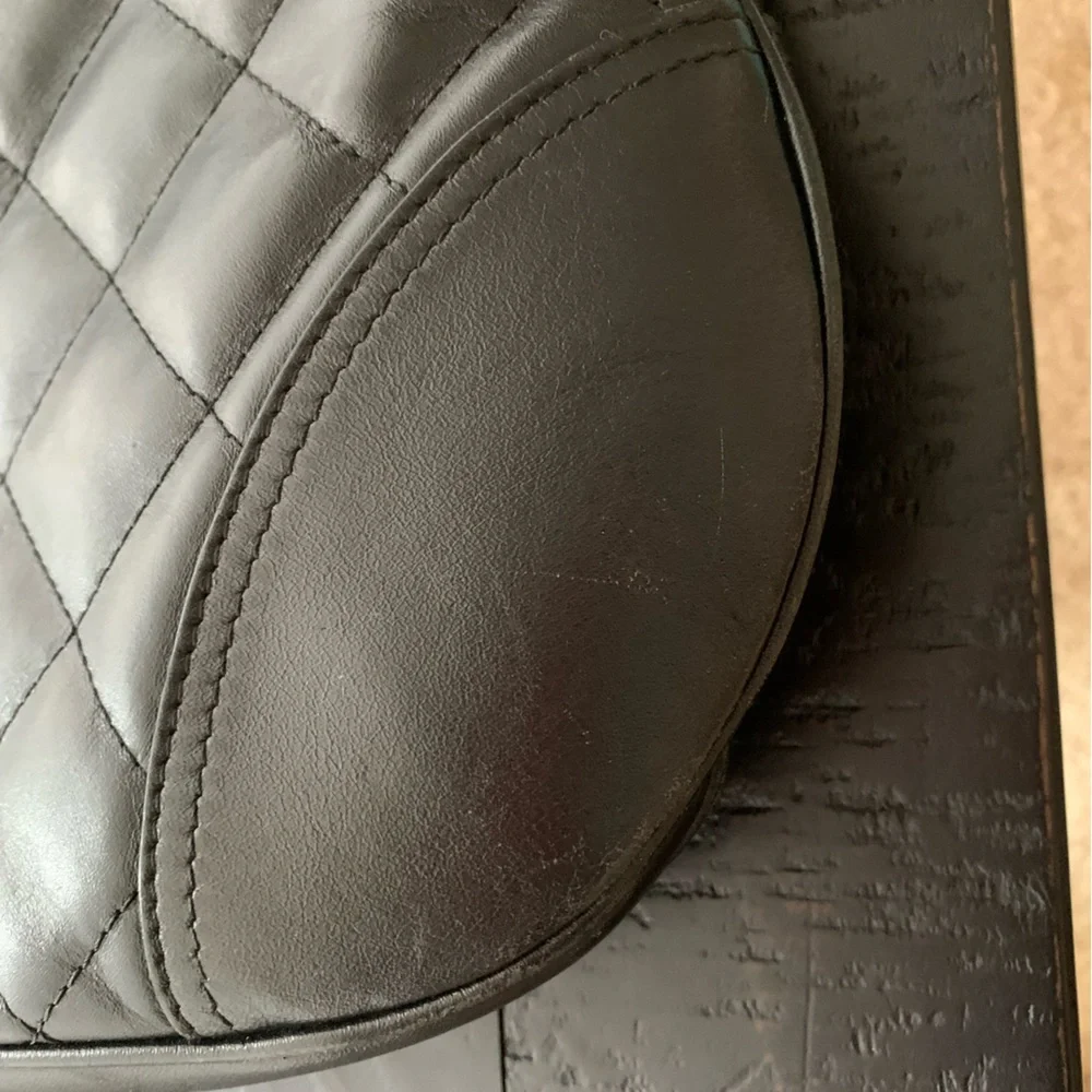 Burberry Quilted Black Leather Brook Hobo Shoulder Bag with Lock EUC - Picture 7 of 14